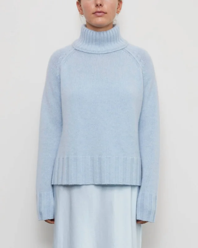 Rib Mock Pullover In Chambray