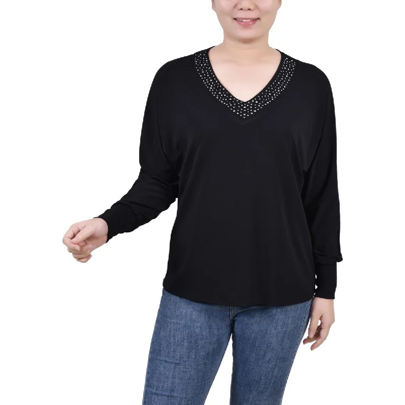 NY Collection Womens Petites Embellished V-Neck Pullover Top