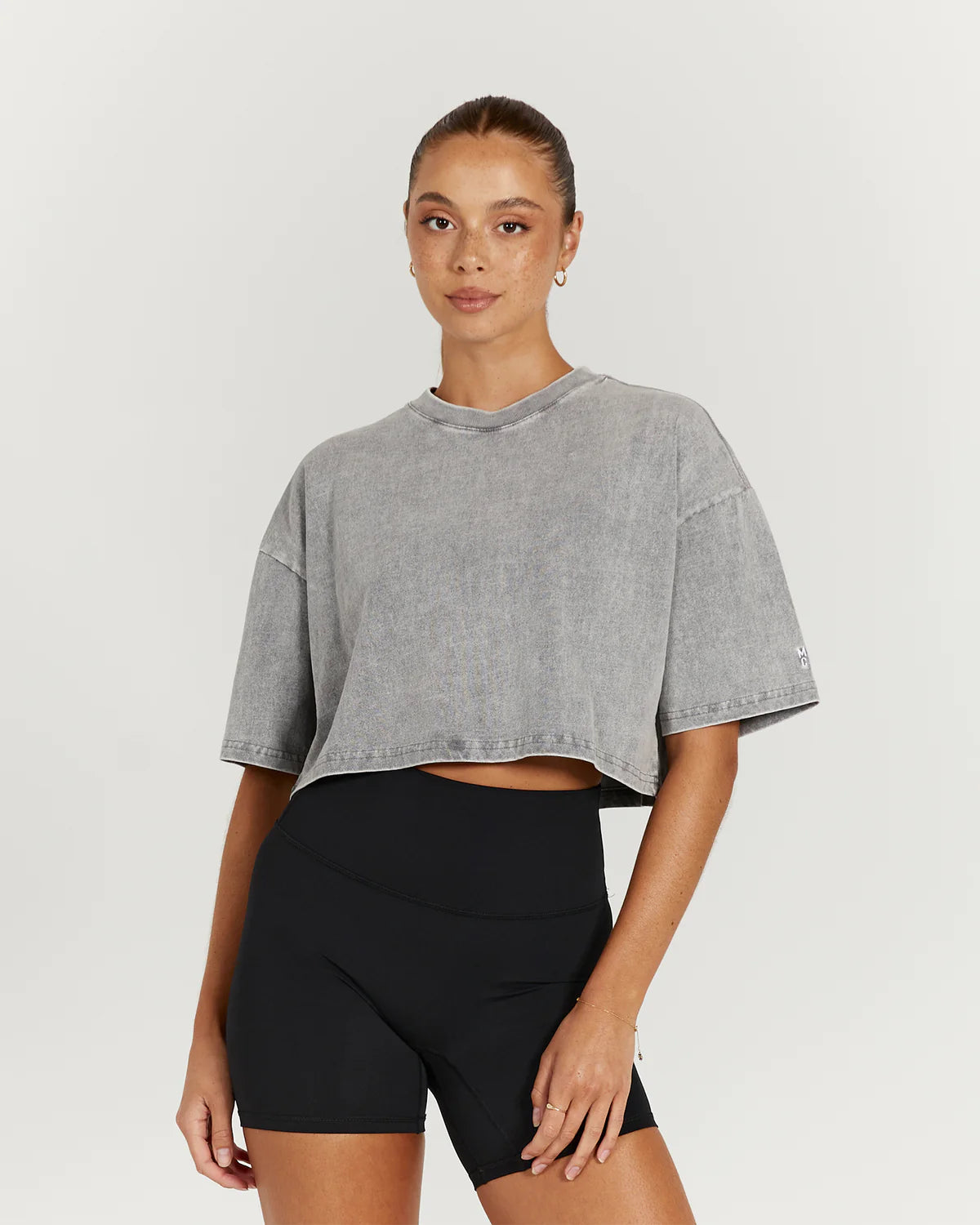 Muscle Republic | Essentials Cropped Tee - Faded Grey